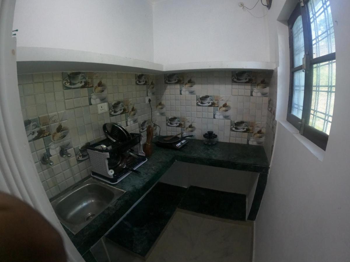 Hobbit House Hostel ริชิเคช ภายนอก รูปภาพ
