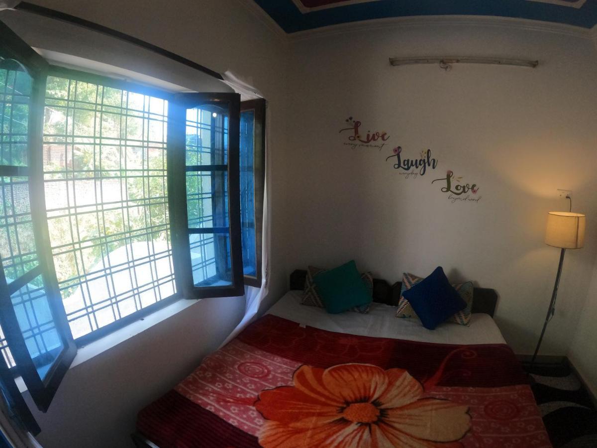 Hobbit House Hostel ริชิเคช ภายนอก รูปภาพ