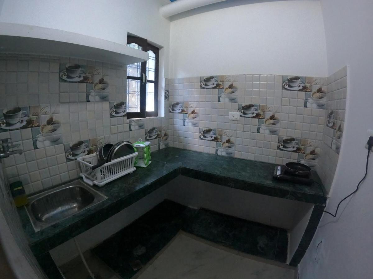 Hobbit House Hostel ริชิเคช ภายนอก รูปภาพ