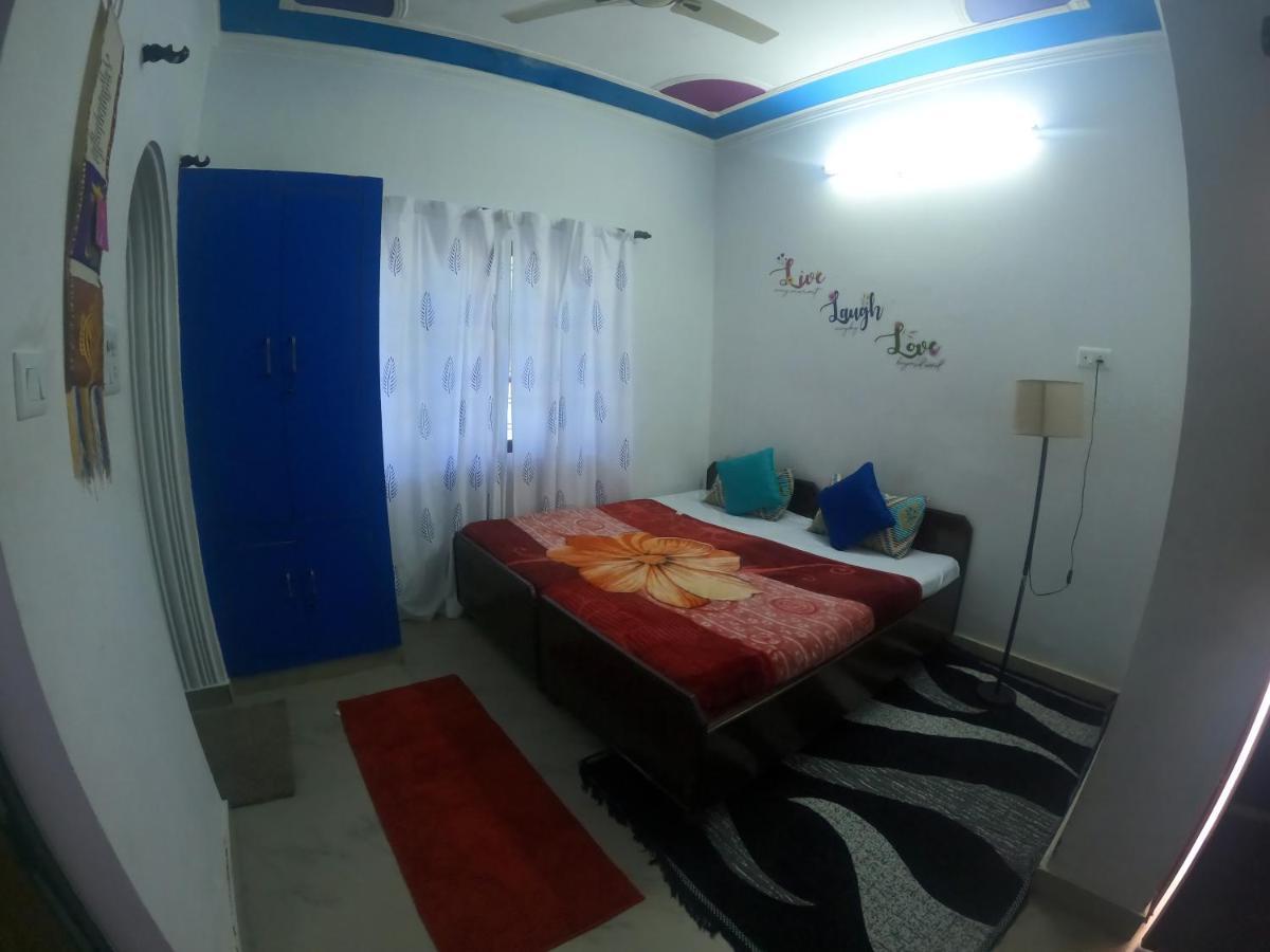 Hobbit House Hostel ริชิเคช ภายนอก รูปภาพ