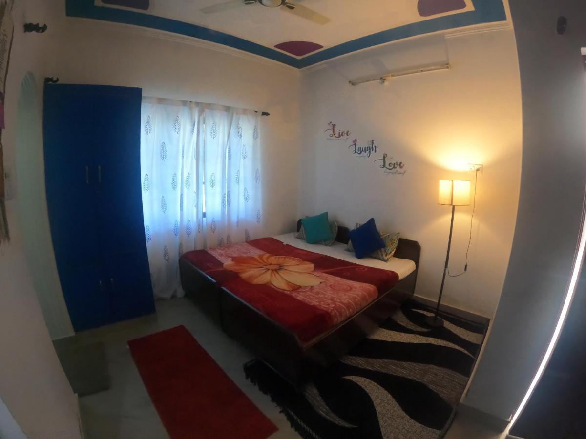Hobbit House Hostel ริชิเคช ภายนอก รูปภาพ