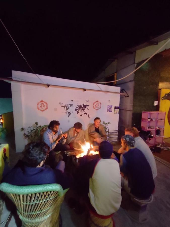 Hobbit House Hostel ริชิเคช ภายนอก รูปภาพ