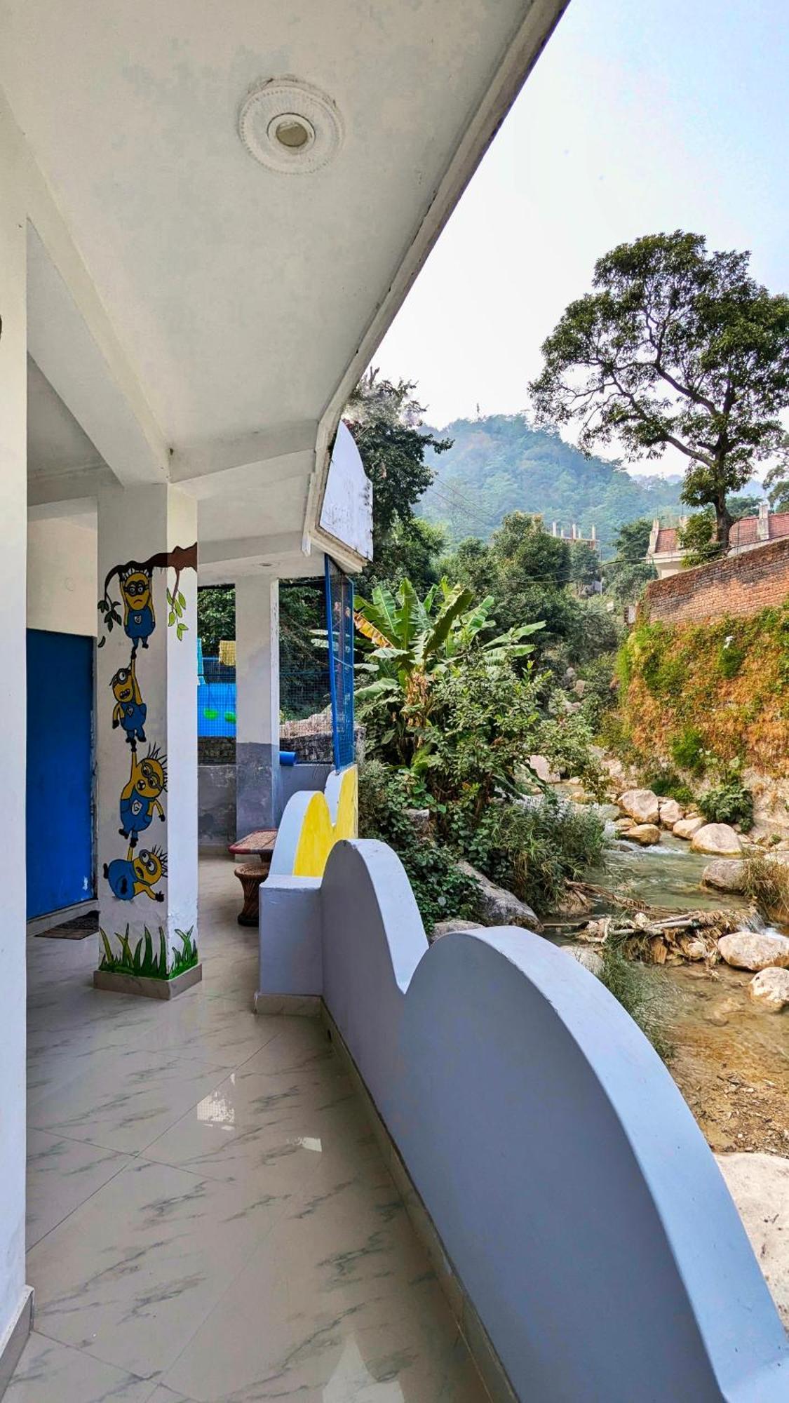 Hobbit House Hostel ริชิเคช ภายนอก รูปภาพ